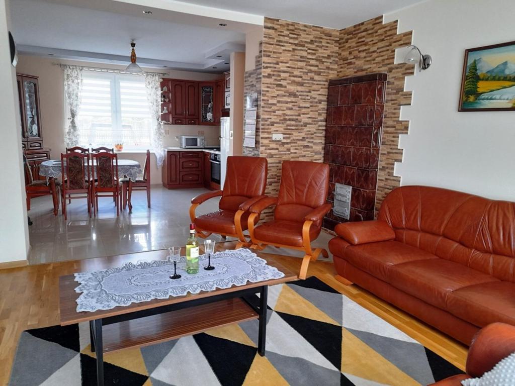 Tu Sie Spi Apartment Bodzentyn Екстериор снимка